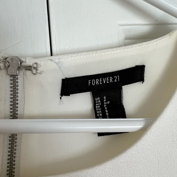 Forever 21 white shift dress - Picture 4 of 4